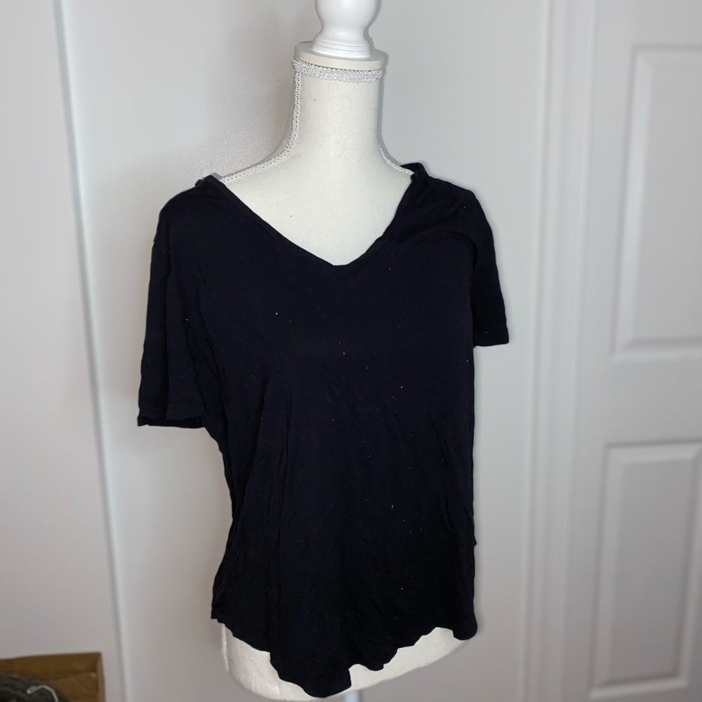 Old navy balck tee